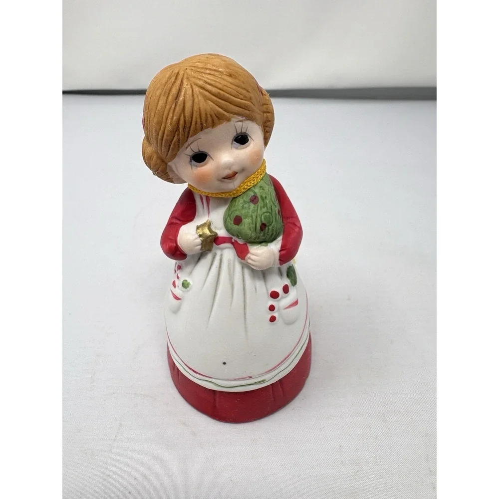 Vintage 1978 Jasco Merri-Bells Porcelain Figurine Bell Girl With Christmas Tree
